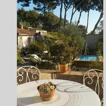 Frarocka Rum i privatbostad La Ciotat